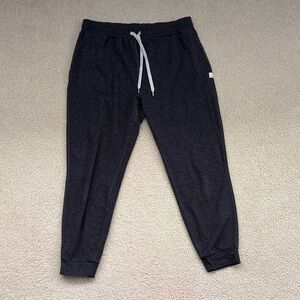 Vuori Charcoal Heather Joggers - Women’s Large